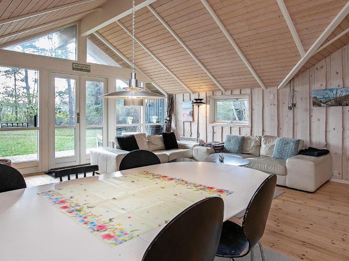 Four-Bedroom Holiday Home In Vaeggerlose 8 Boto By ภายนอก รูปภาพ