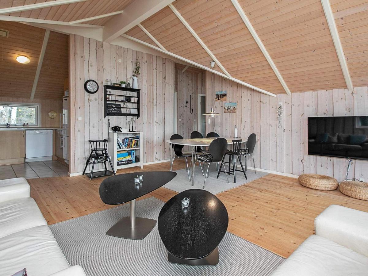 Four-Bedroom Holiday Home In Vaeggerlose 8 Boto By ภายนอก รูปภาพ