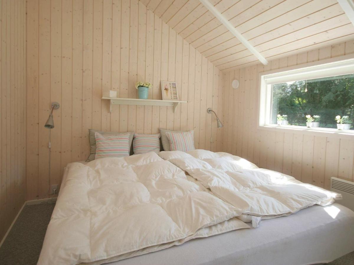 Four-Bedroom Holiday Home In Vaeggerlose 8 Boto By ภายนอก รูปภาพ